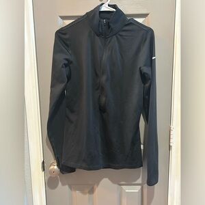 Nike Women's Black Long Sleeve align jacket